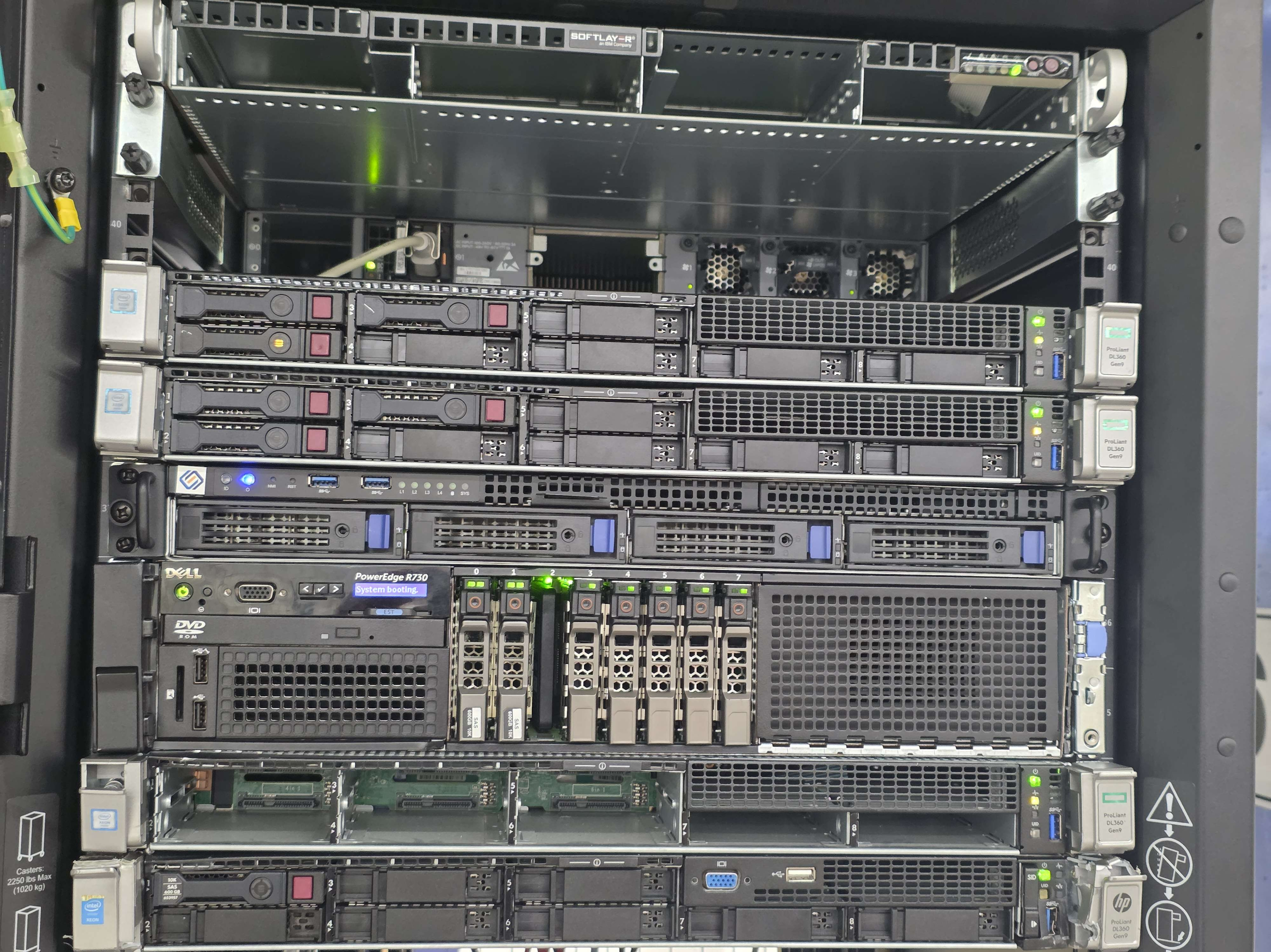 High-Performance Server Rack